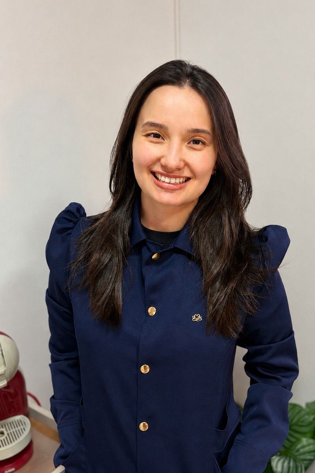 Dra. Larissa Takamura